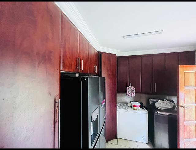 4 BEDROOM HOUSE FOR SALE IN VANDERBIJLPARK SE 4